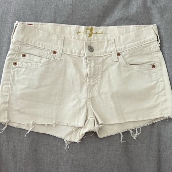7 For All Mankind - woman’s jean cut-off shorts- Used in good condition, size 26 - Picture 1 of 9